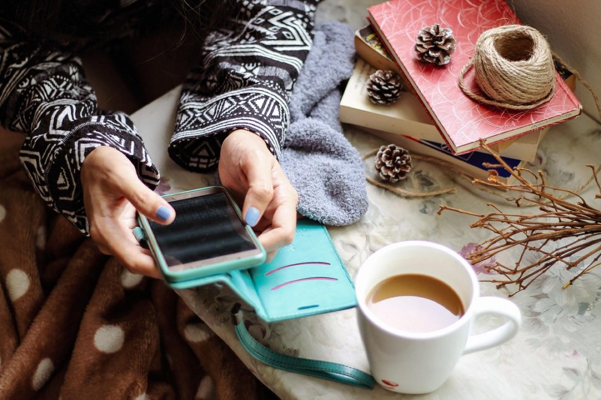 UrbanSitter ou Bubble : choisir une baby‑sitter selon la zone